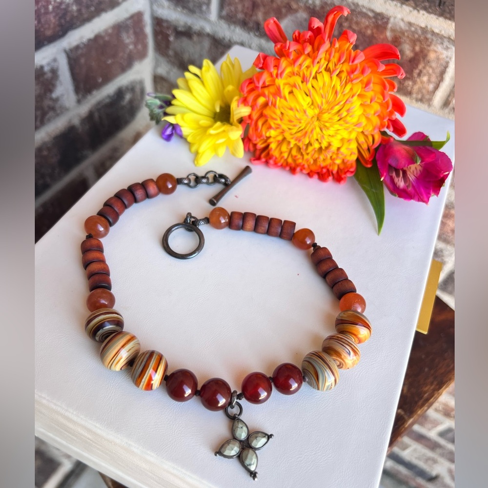 Large beaded choker
